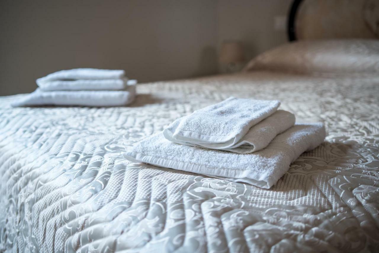 Da Nonna Maria Bed and Breakfast Boscotrecase Exteriör bild